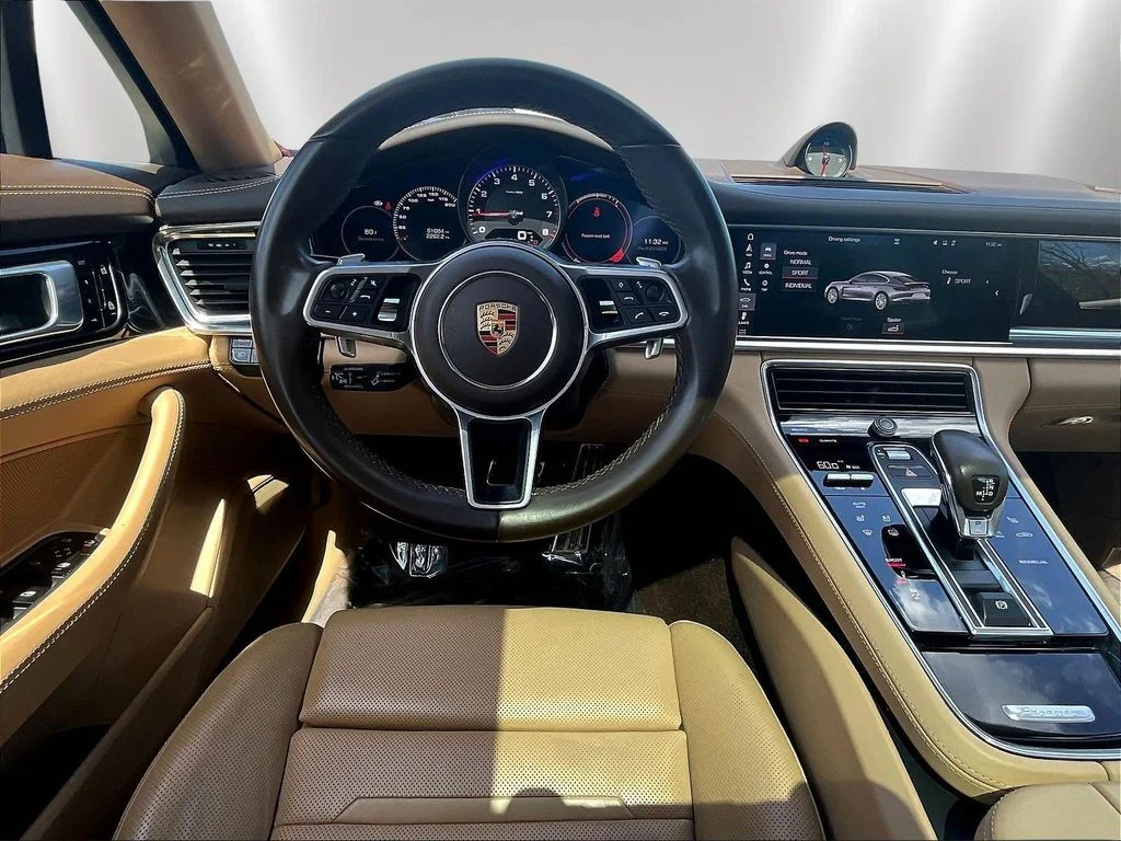 Used 2020  Porsche 4S image 8