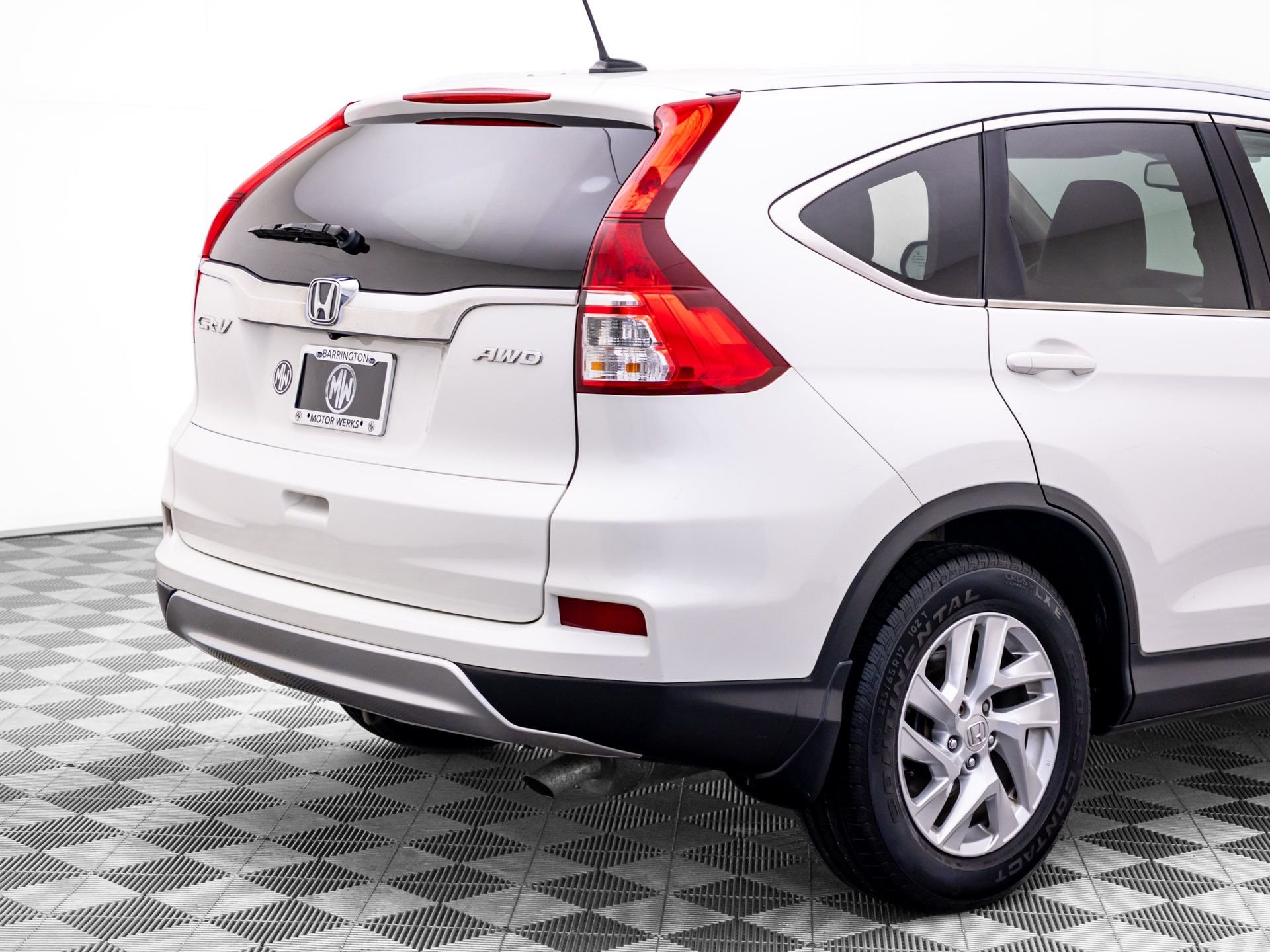 Used 2016 White Honda EX-L image 36