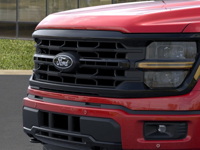 New 2026 Ruby Red Metallic Tinted Clearcoat Ford XLT image 17
