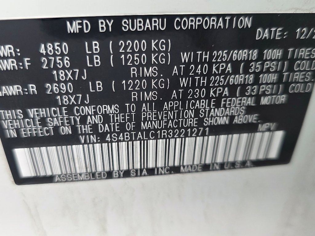 Used 2024 Crystal White Pearl Subaru Onyx Edition image 36