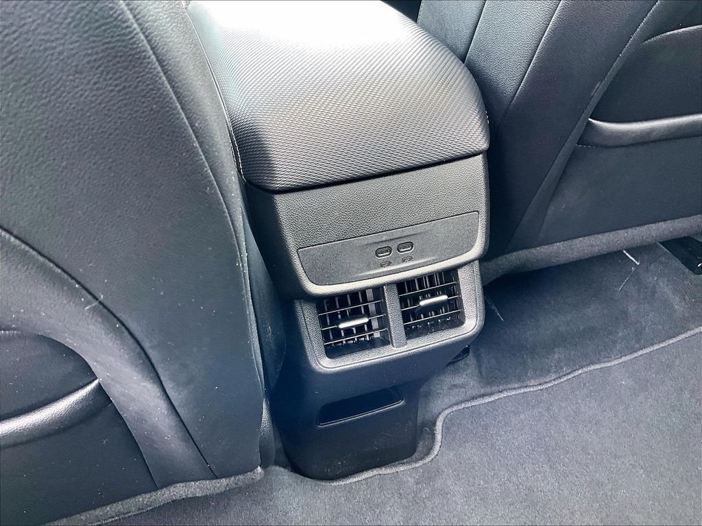Used 2025 Gray Chevrolet LT image 28