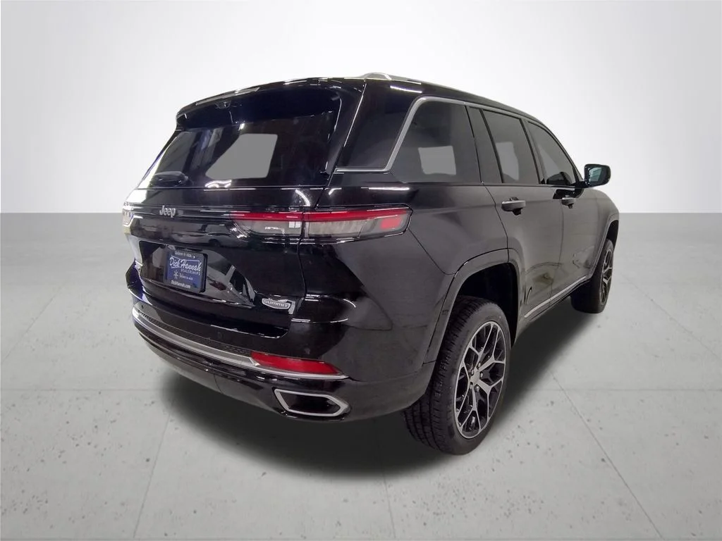 Used 2023 Black Jeep Summit Reserve 4xe image 16