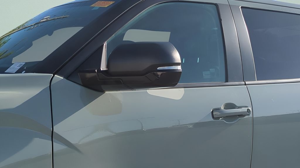 Used 2024  Toyota SR5 image 37