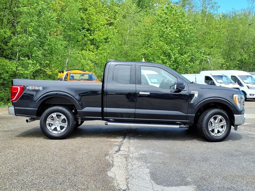 Certified Used 2023 Black Metallic Ford XLT image 3