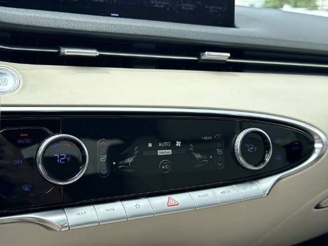 Used 2022 Red Genesis 2.5T image 18