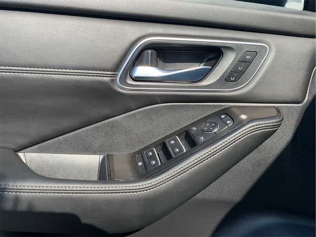 2026 Nissan Rogue Platinum - Photo 12