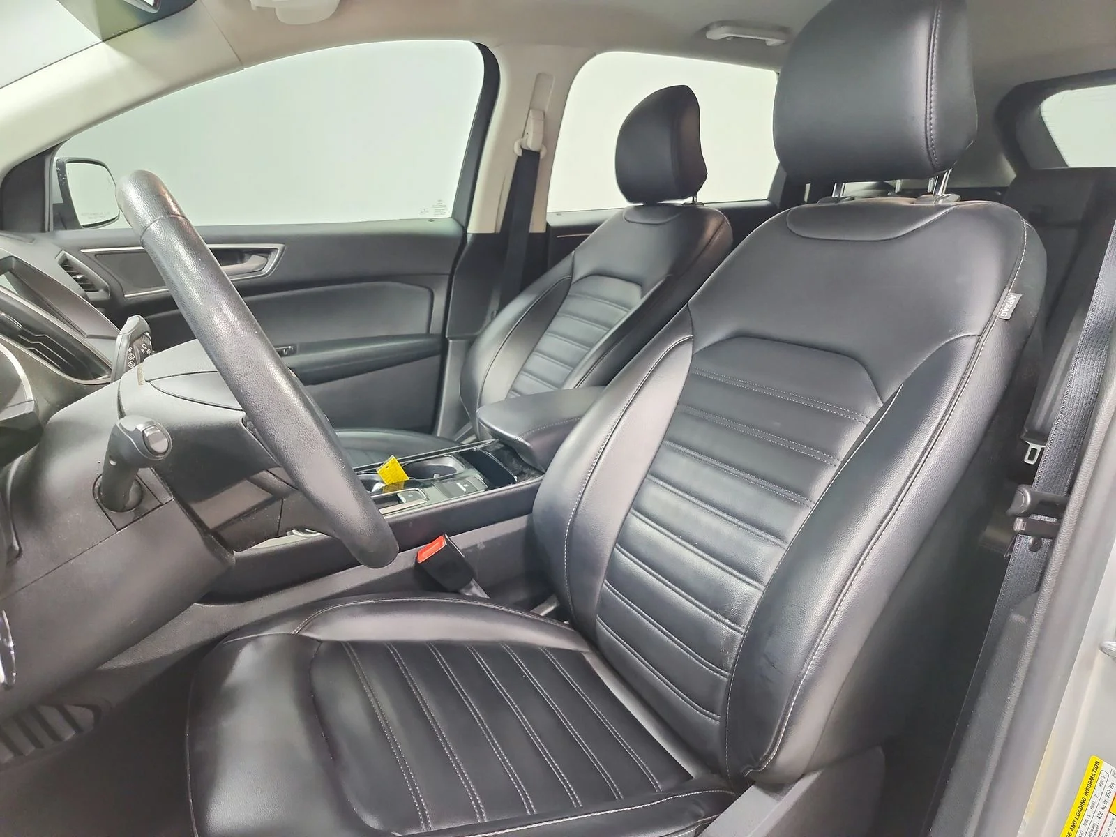 Used 2019 Silver Ford SEL image 9