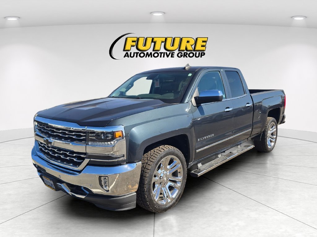 Used 2018 Gray Chevrolet LTZ image 3
