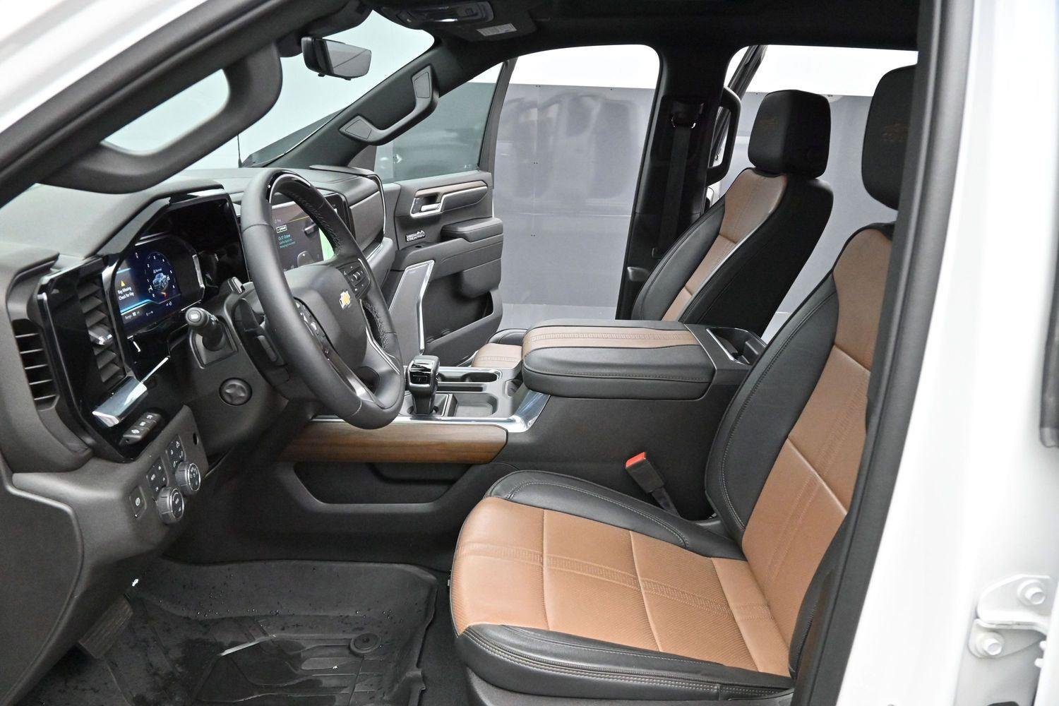 Used 2024 Iridescent Pearl Tricoat Chevrolet High Country image 12