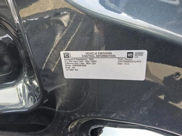 Used 2025 Graphite Blue Metallic GMC 2X image 9