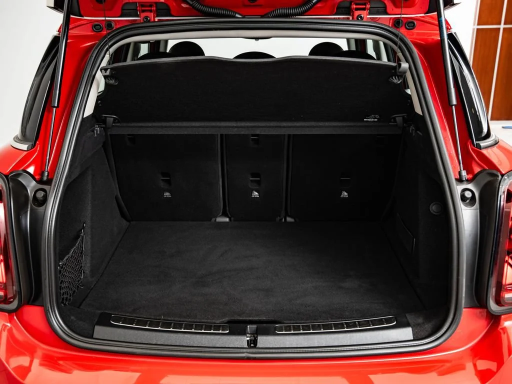 Used 2024 Chili Red MINI Signature image 22
