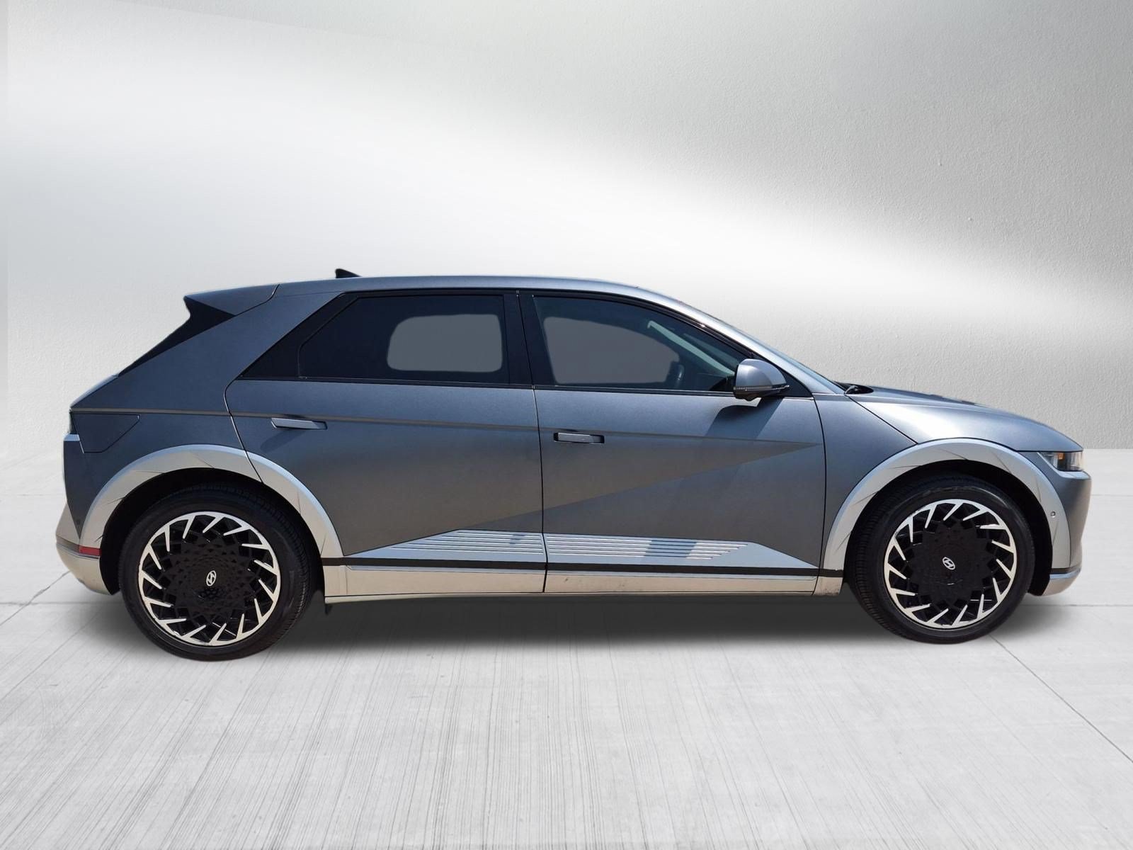 2023 Hyundai IONIQ 5 Limited - Photo 6