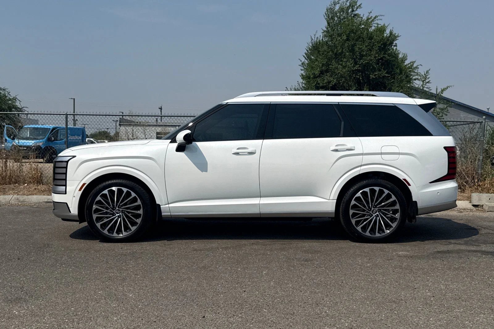 Used 2026 White Hyundai Calligraphy image 6
