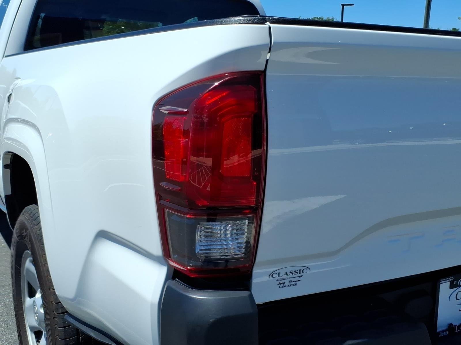 Used 2022 White Toyota SR image 16