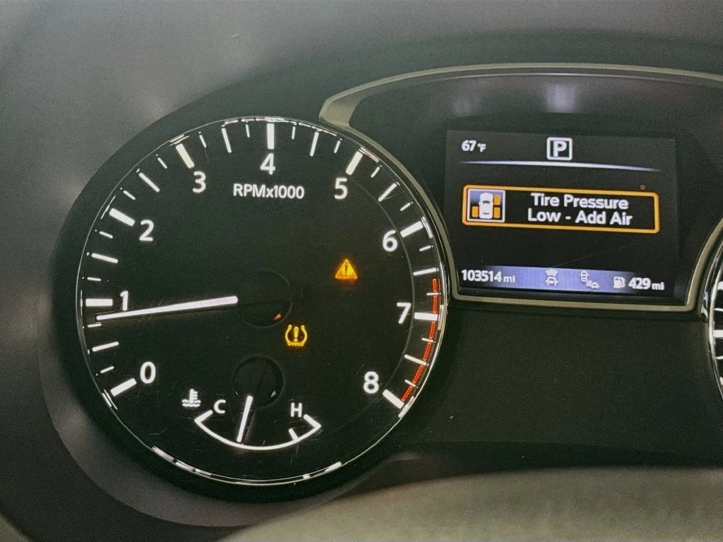 Used 2016 Black Nissan 3.5 SL image 14