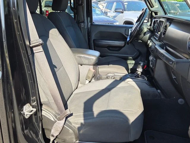 Used 2021 Black Jeep Unlimited Sport S image 15