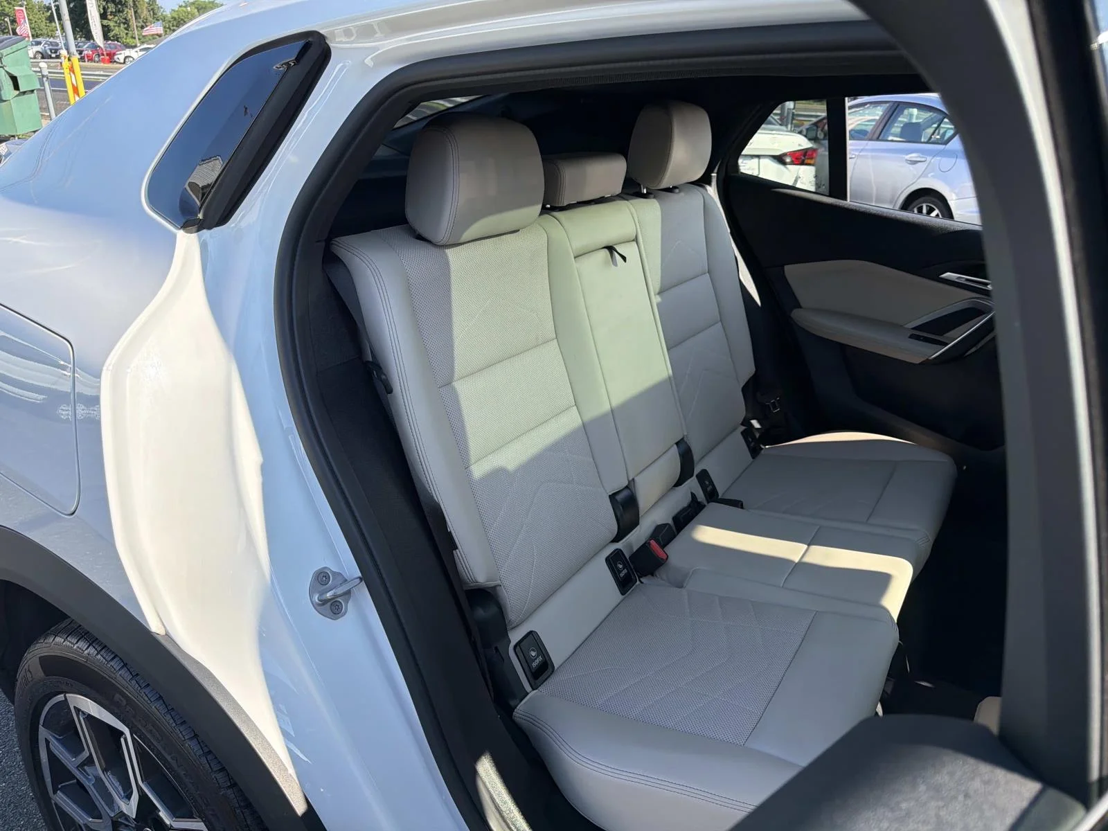 2025 BMW X2 28i - Photo 11