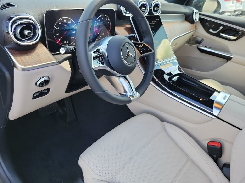 New 2027 Graphite Grey Metallic Mercedes-Benz GLC 300 image 15