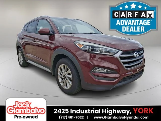 Used 2017 Red Hyundai SE image 1