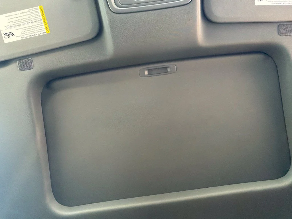 Used 2024 Sterling Metallic GMC Denali image 31