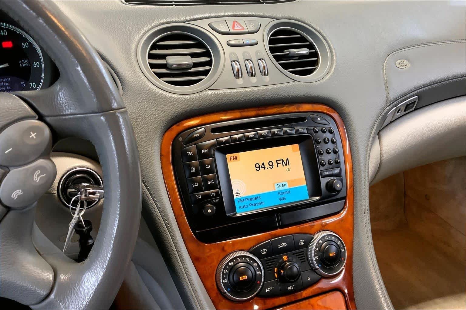 Pre-Owned 2004 Mercedes-Benz SL500