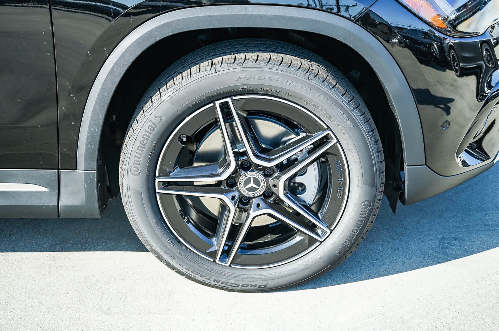New 2026 Night Black Mercedes-Benz GLA 250 image 9
