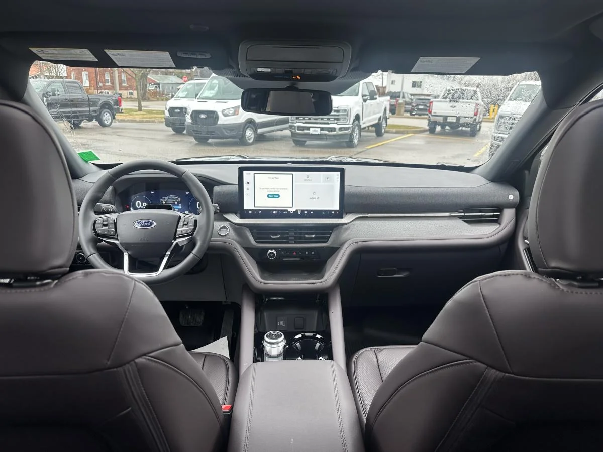 New 2026 Black Ford Platinum image 14