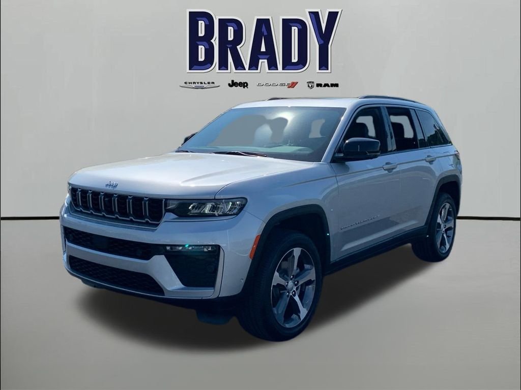 New 2026 Silver Zynith Exterior Paint Jeep Limited image 3