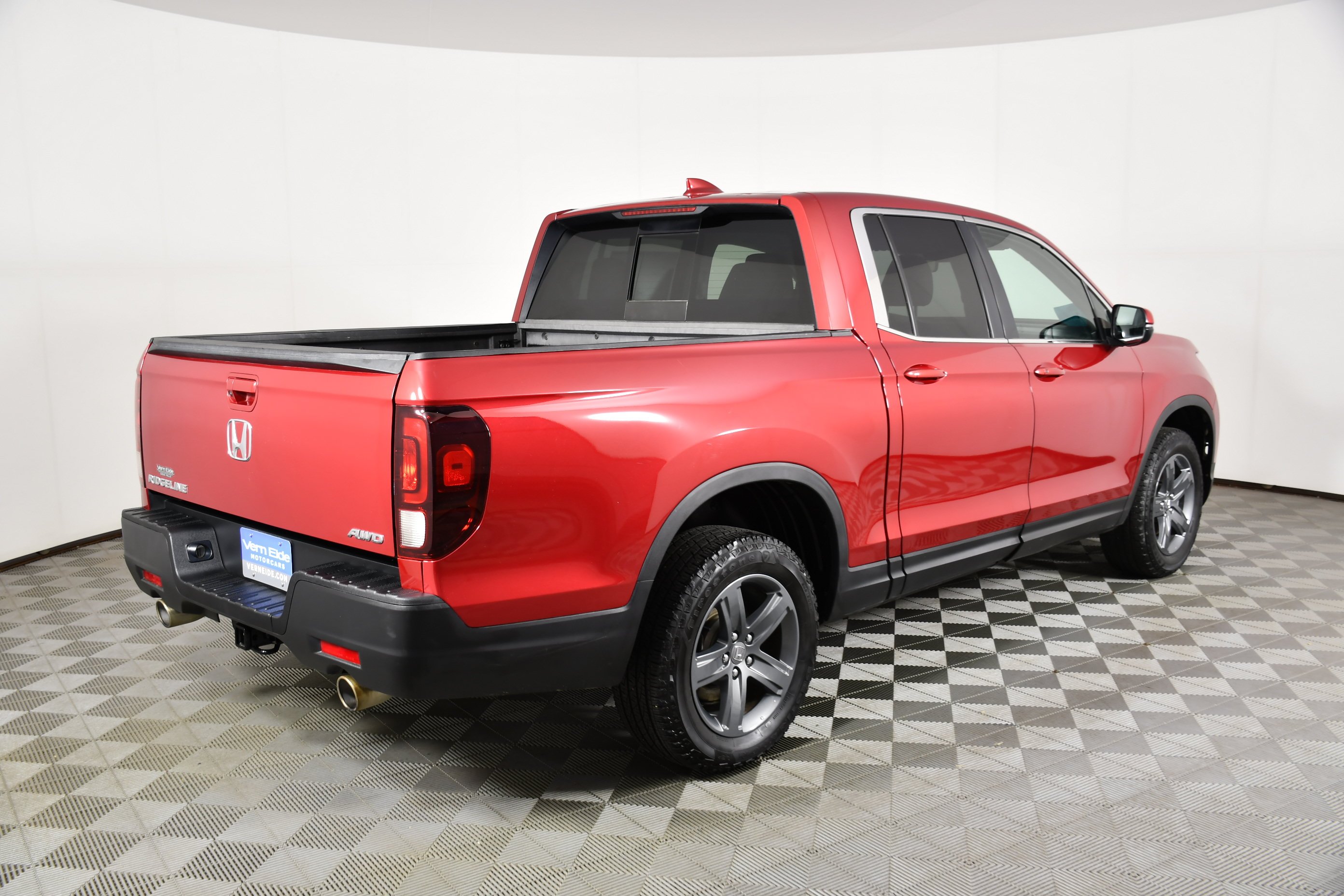 Certified Used 2023 Radiant Red Metallic II Honda AWD RTL image 6