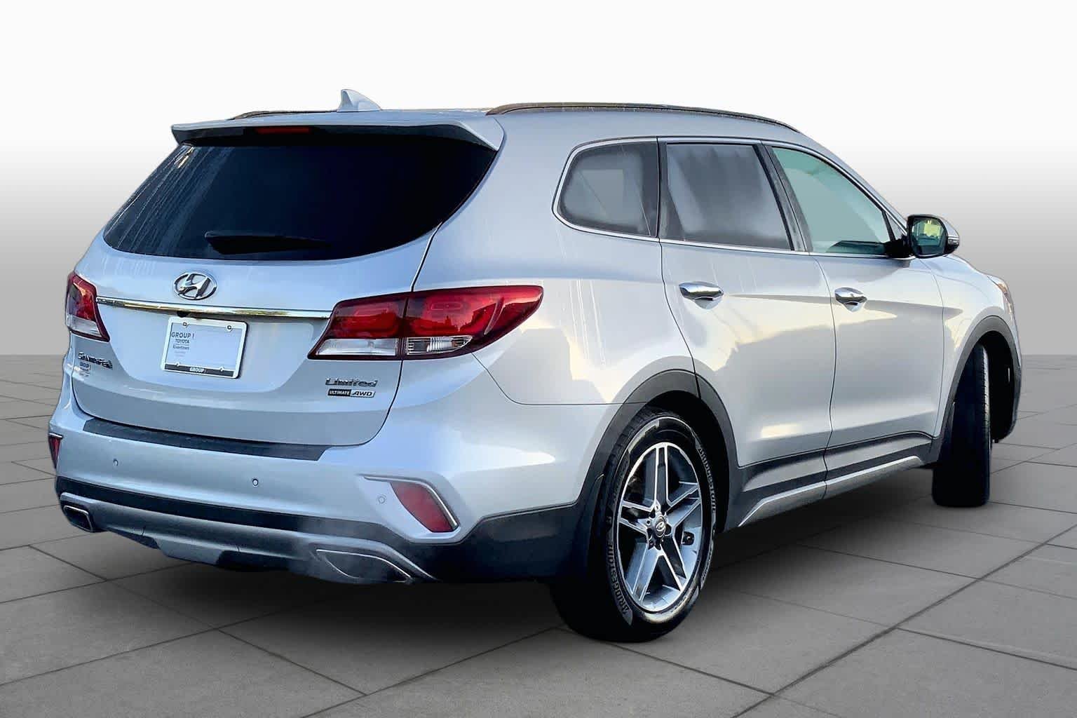 Used 2017 Circuit Silver Hyundai Limited Ultimate image 13