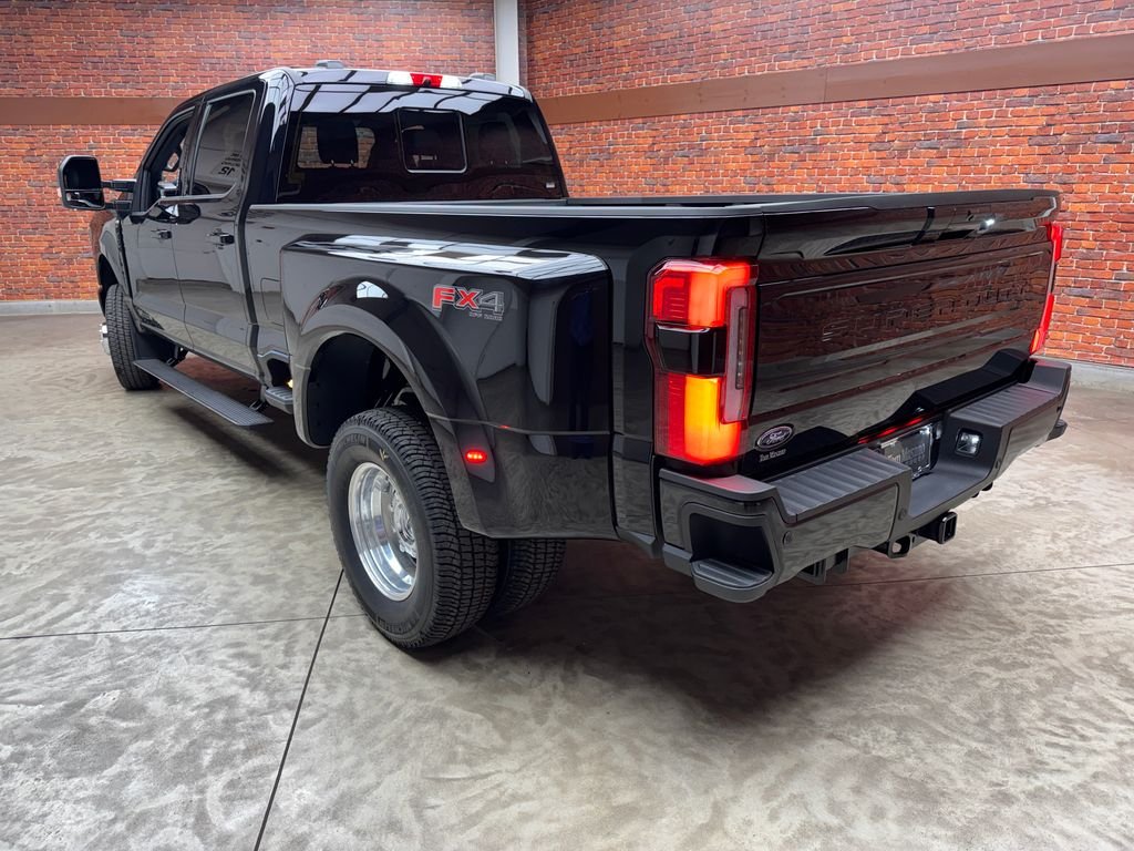 New 2026 Black Ford Platinum image 2