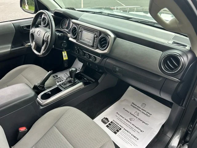 Used 2019 Gray Toyota SR5 image 29