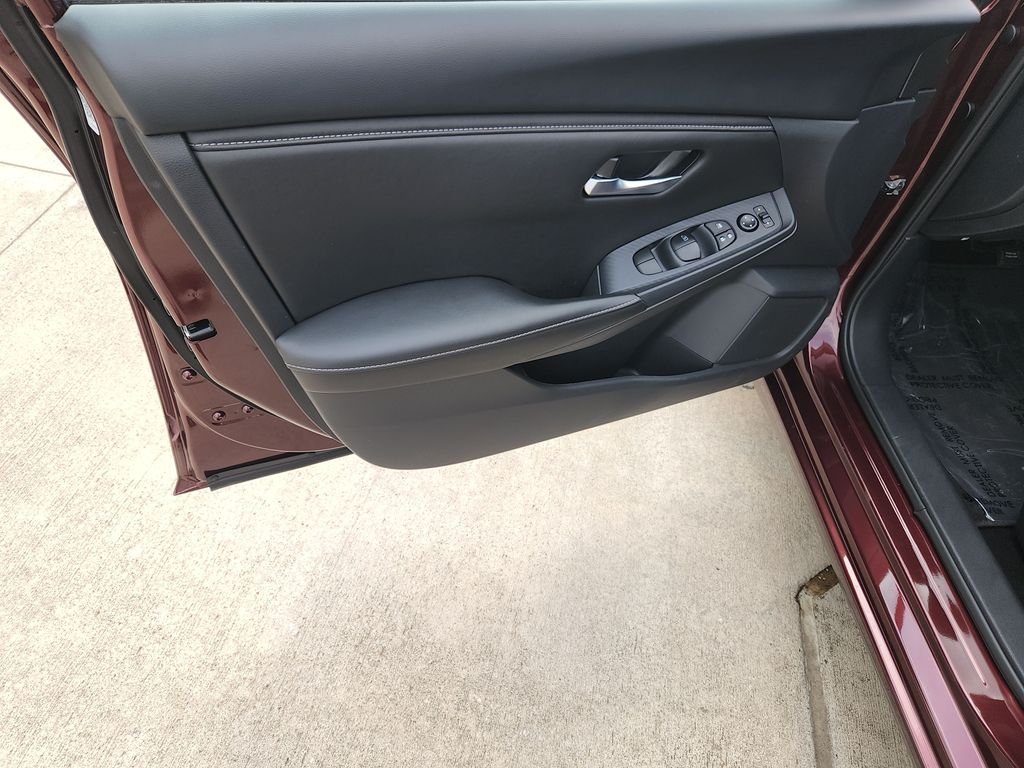 Used 2025 Red Nissan SV image 28