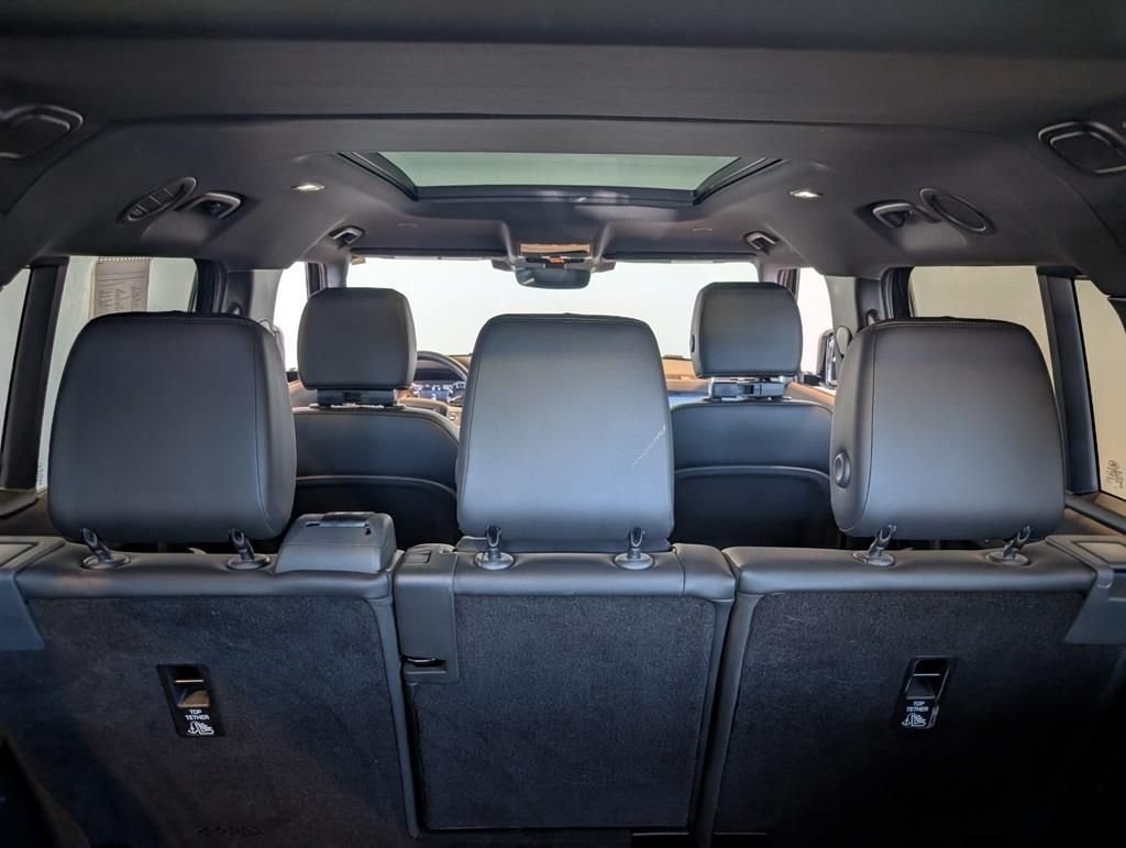 Certified Used 2023 Santorini Black Metallic Land Rover SE image 30