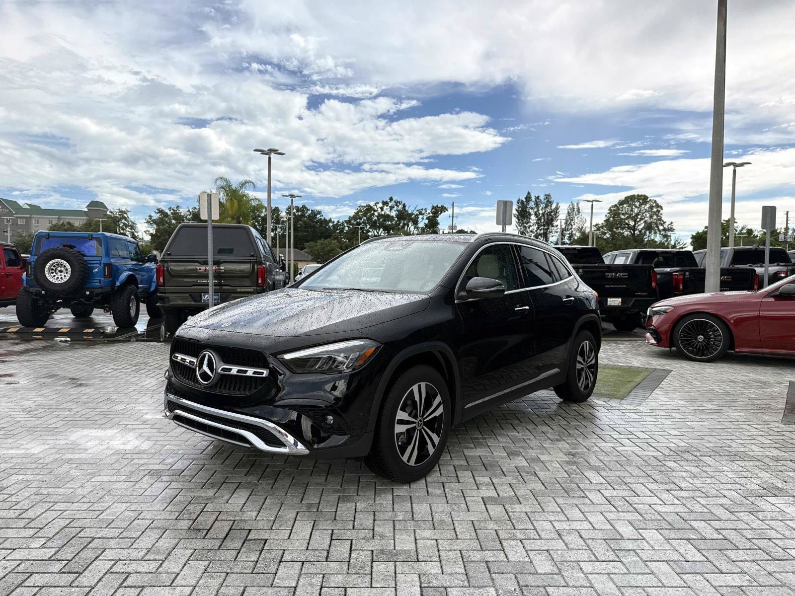 New 2026 Black Mercedes-Benz 250 SUV image 2