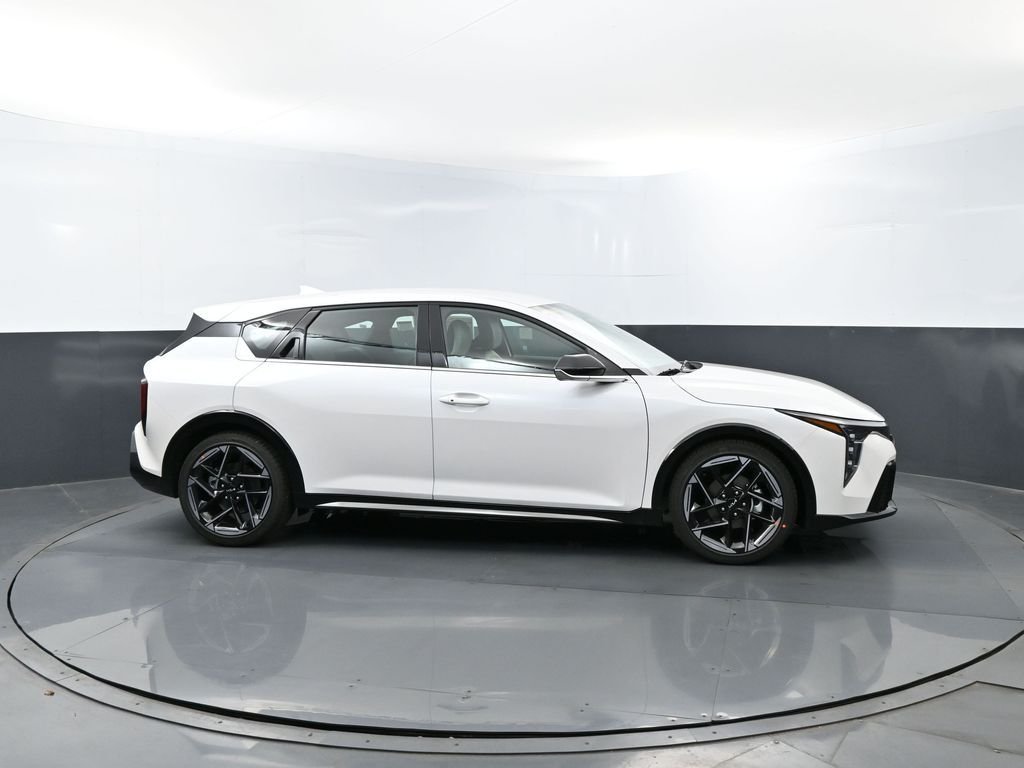 New 2026 Snow White Pearl Kia GT-Line image 4