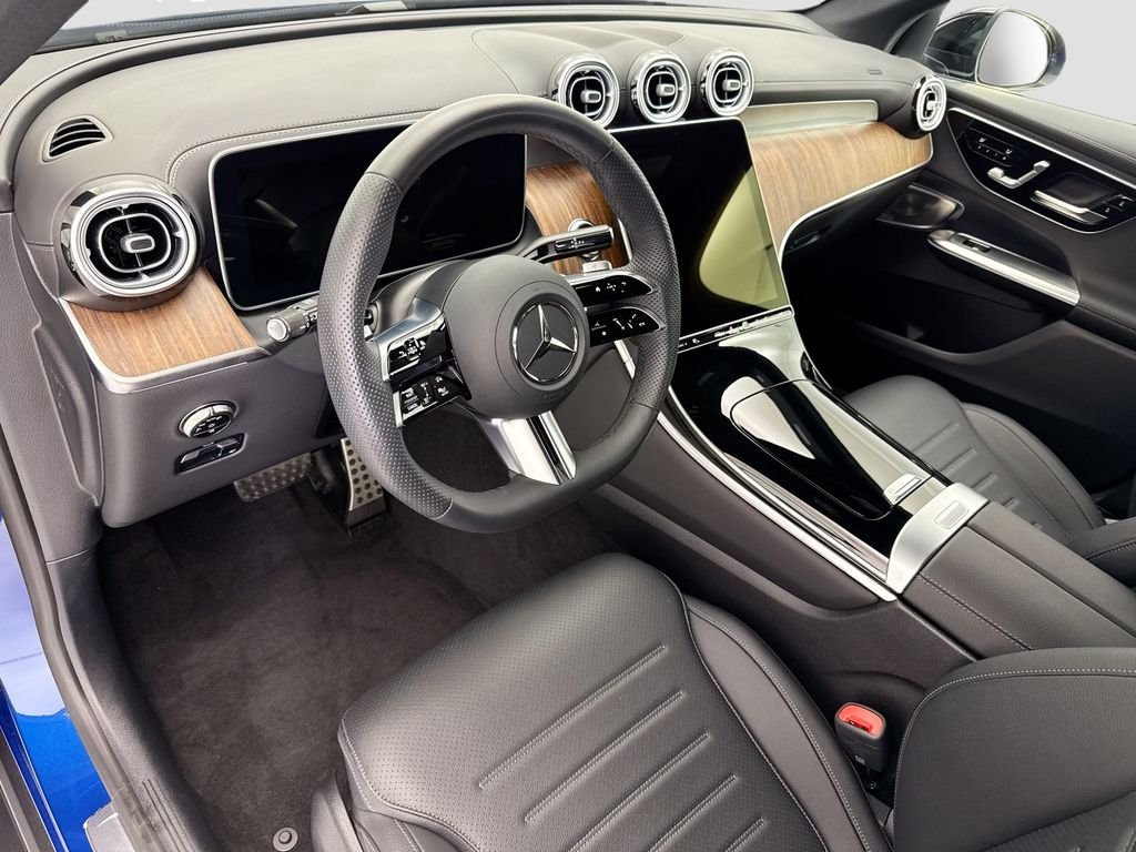 Used 2026 Starling Blue Metallic Mercedes-Benz GLC 300 image 9