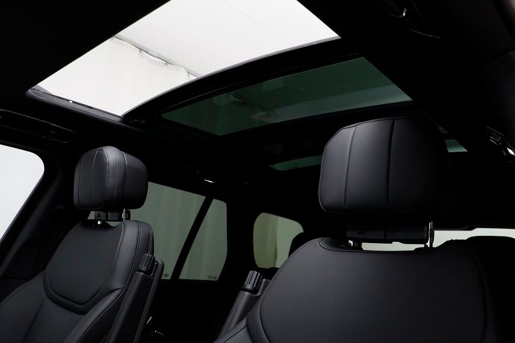 2025 Land Rover Range Rover SE - Photo 15