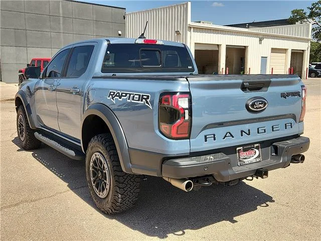Used 2025 -Select- Ford Raptor 4x4 SuperCrew 5 ft. box 128.7 in. WB image 3