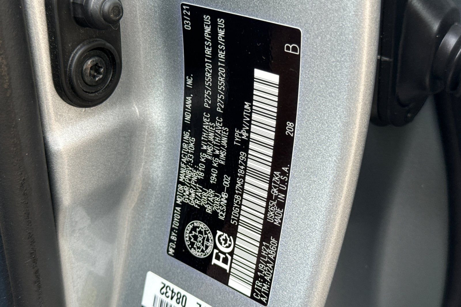 Used 2021  Toyota Platinum image 28
