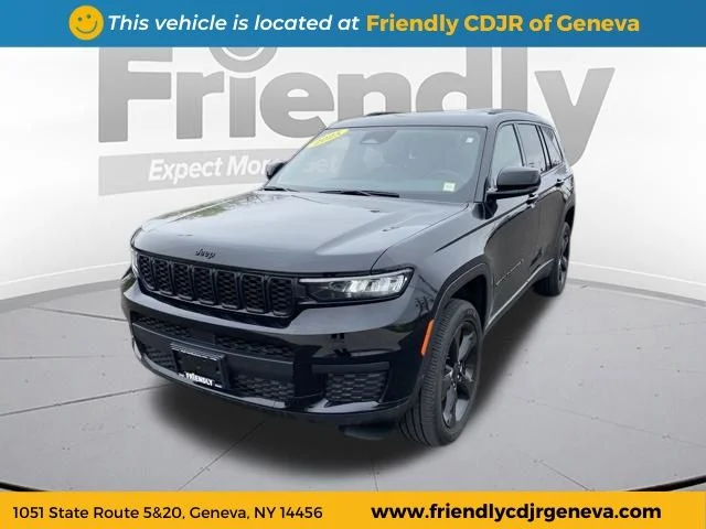 Used 2025 Black Jeep Altitude X image 1