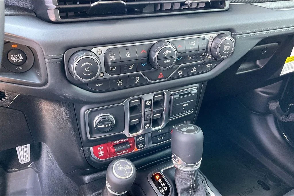 New 2026 Jeep Wrangler Rubicon X 4D Sport Utility