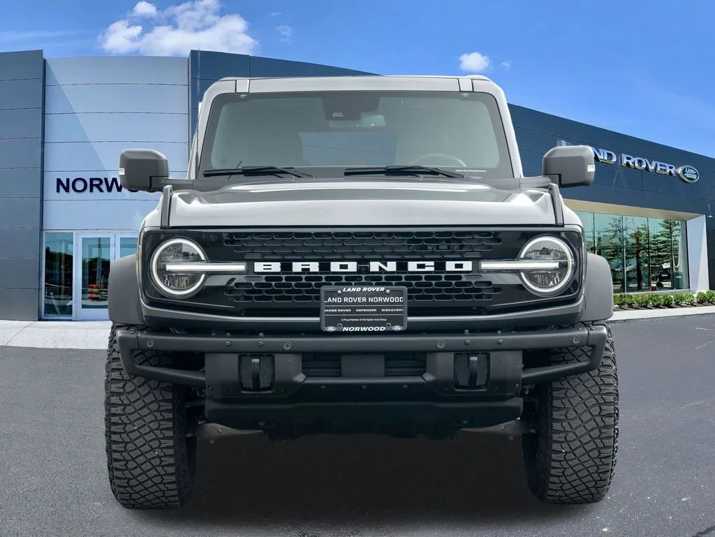 Used 2024 Gray Ford Wildtrak image 2