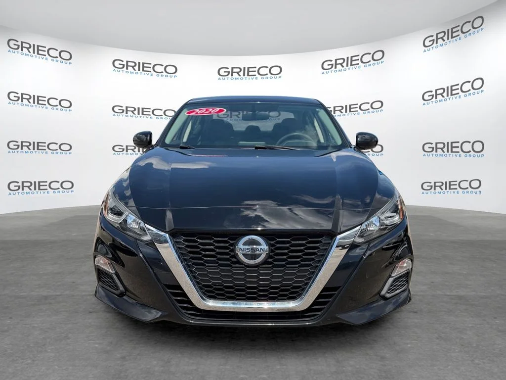 Certified Used 2020 Black Nissan 2.5 S image 2