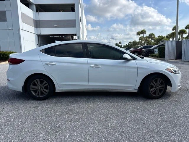 Used 2017 White Hyundai SE image 2