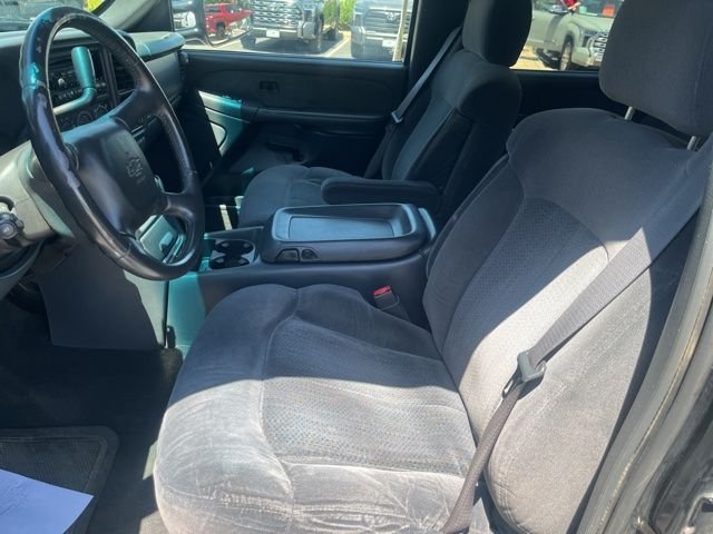 Used 2002 Black Chevrolet LS image 7