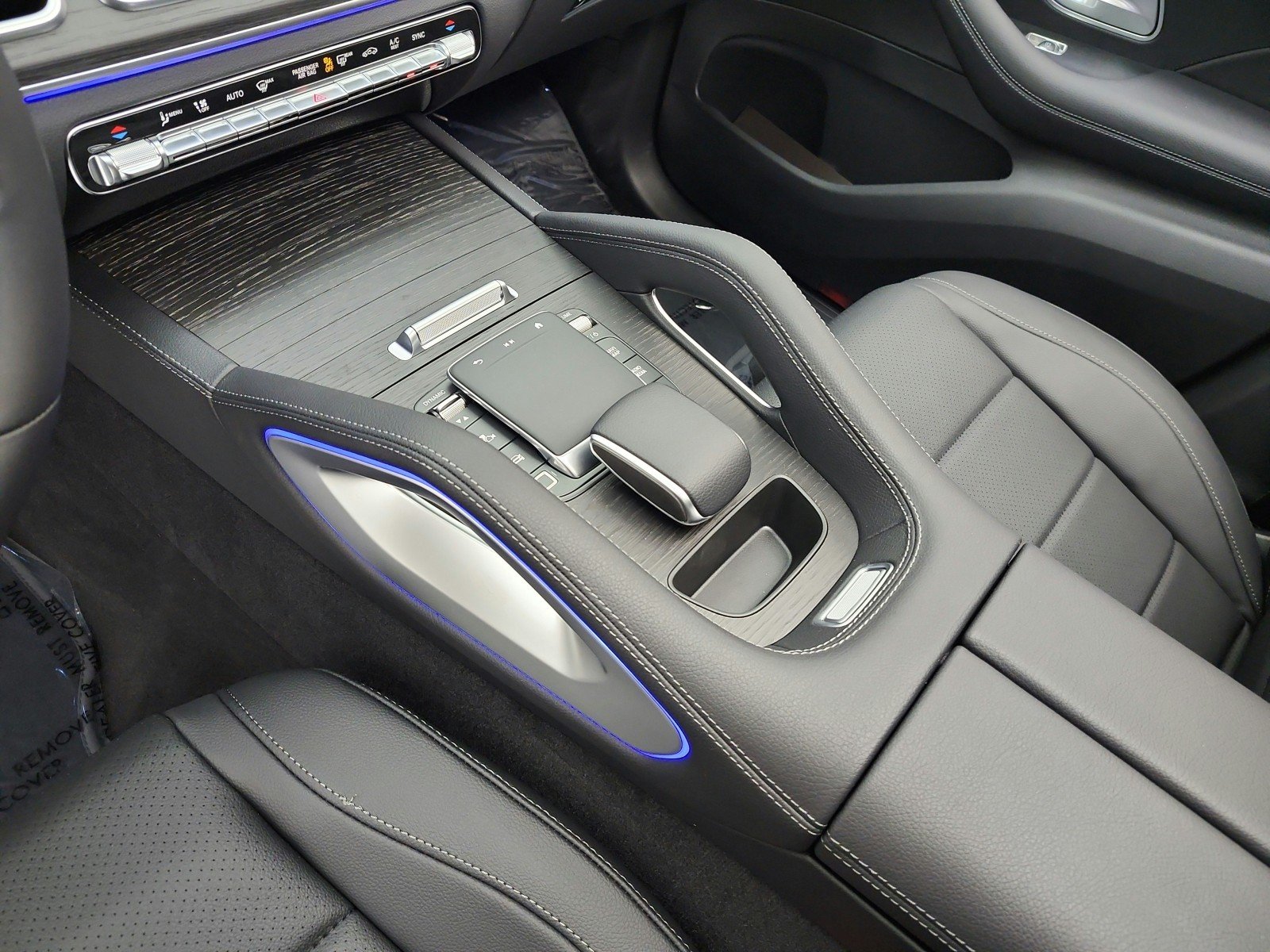 New 2026 Polar White Mercedes-Benz GLE 450 4MATIC® SUV image 10