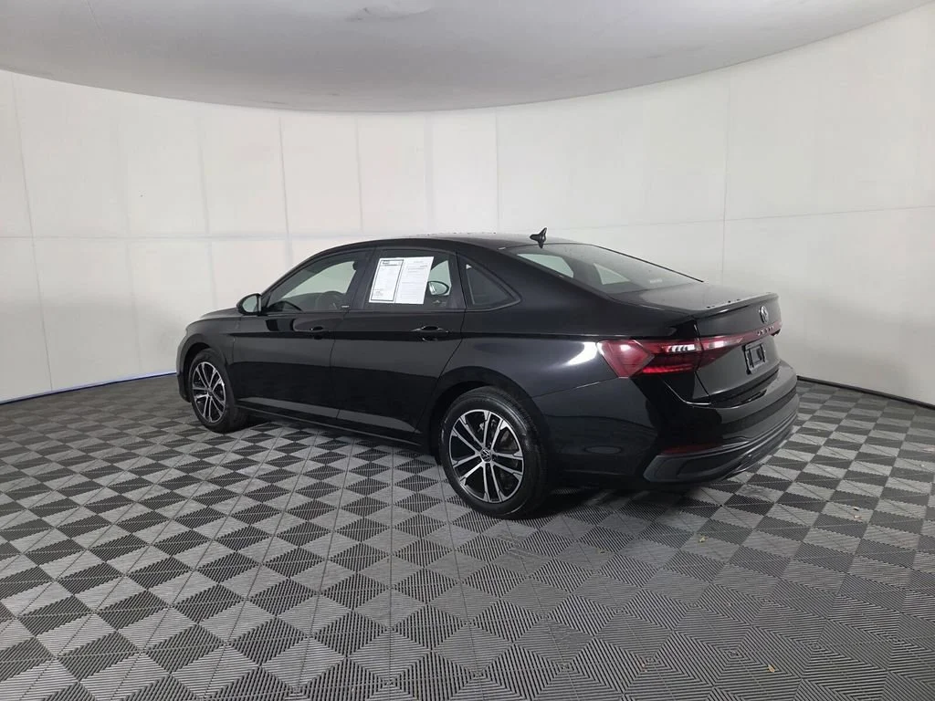 Used 2025 Black Volkswagen Sport image 7