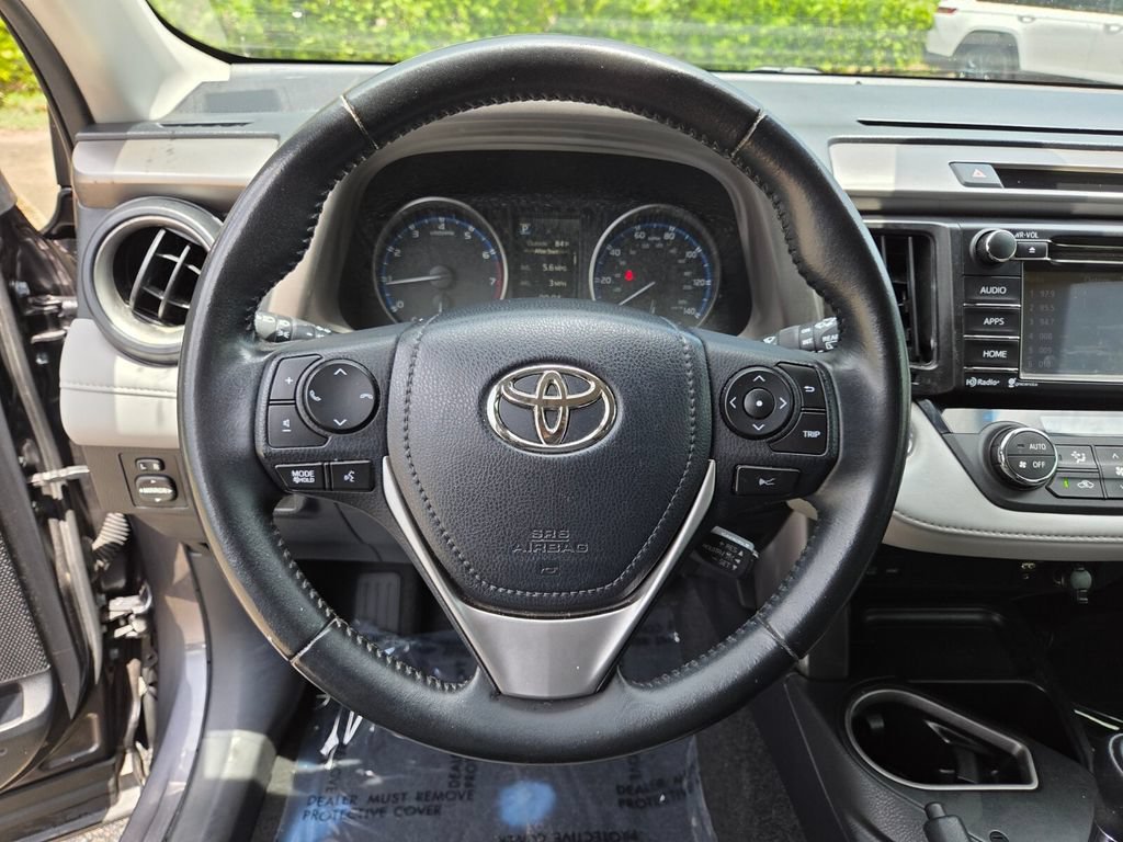 Used 2018 Magnetic Gray Metallic Toyota XLE image 32