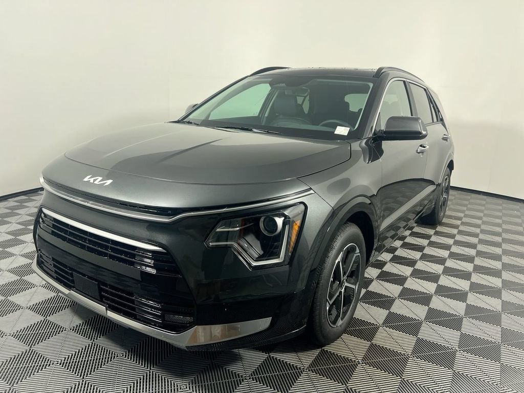 New 2026 Interstellar Gray Kia SX image 9